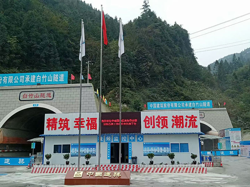 ʩ